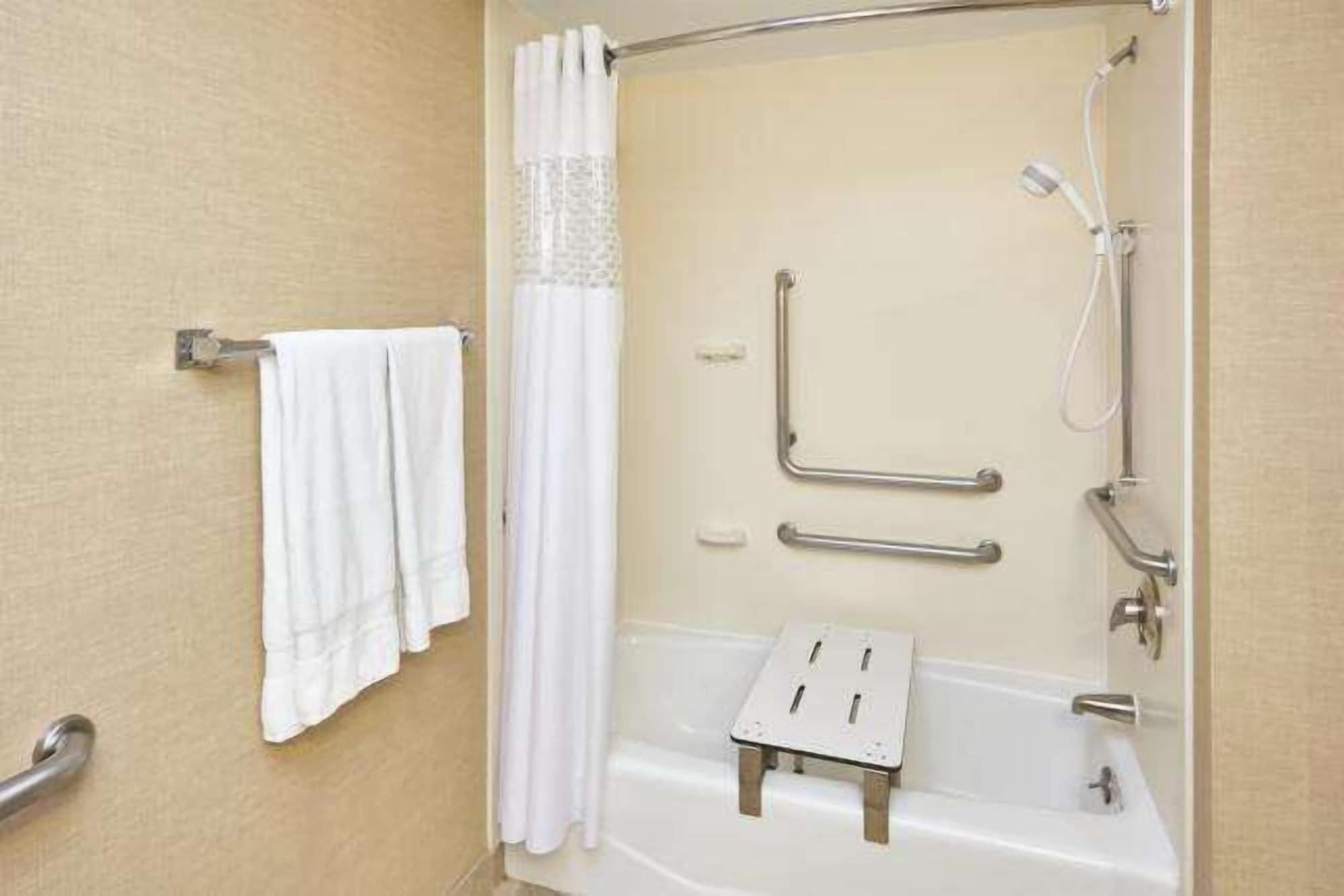 Hampton Inn East Peoria Extérieur photo