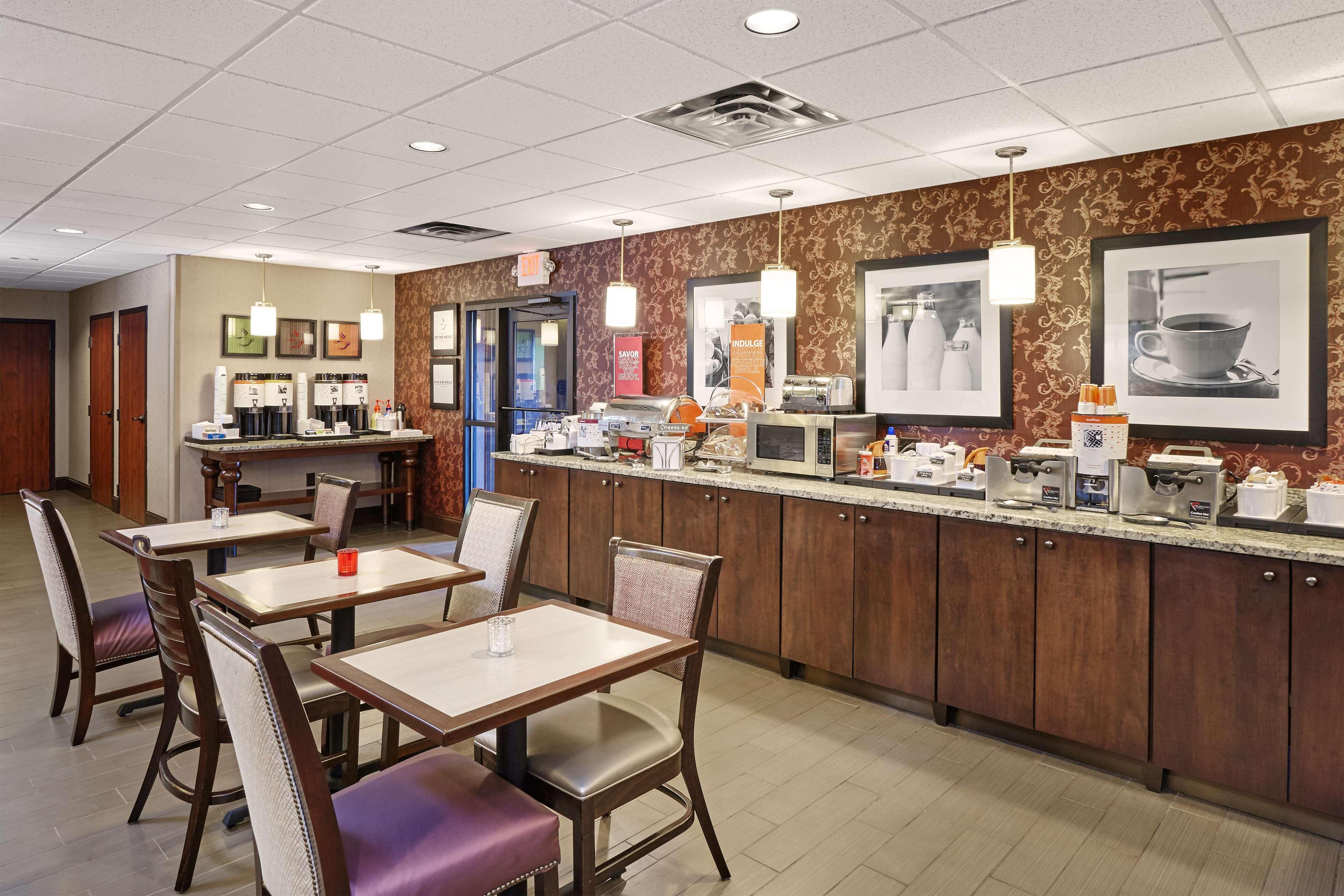 Hampton Inn East Peoria Extérieur photo